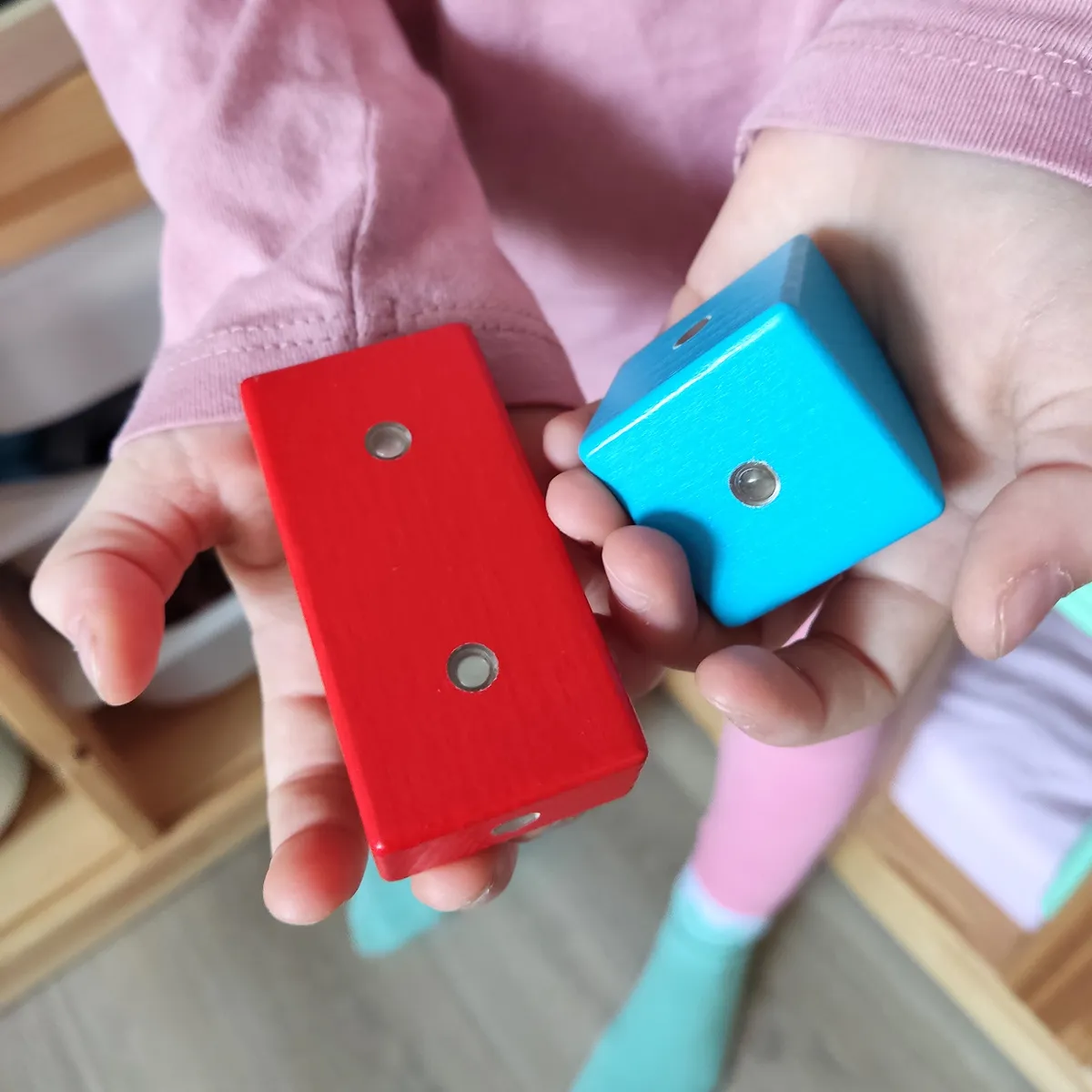 Drewniane klocki magnetyczne WABI 20 elementów z 76 magnesami 3+ - miniatura 7