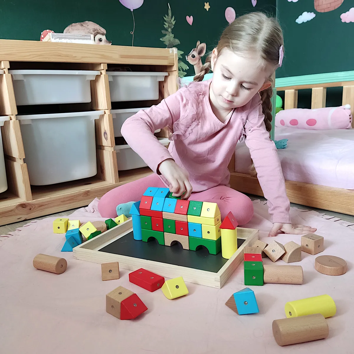 Drewniane klocki magnetyczne WABI zestaw edukacyjny 120 elementów z tacką 3+ - miniatura 4