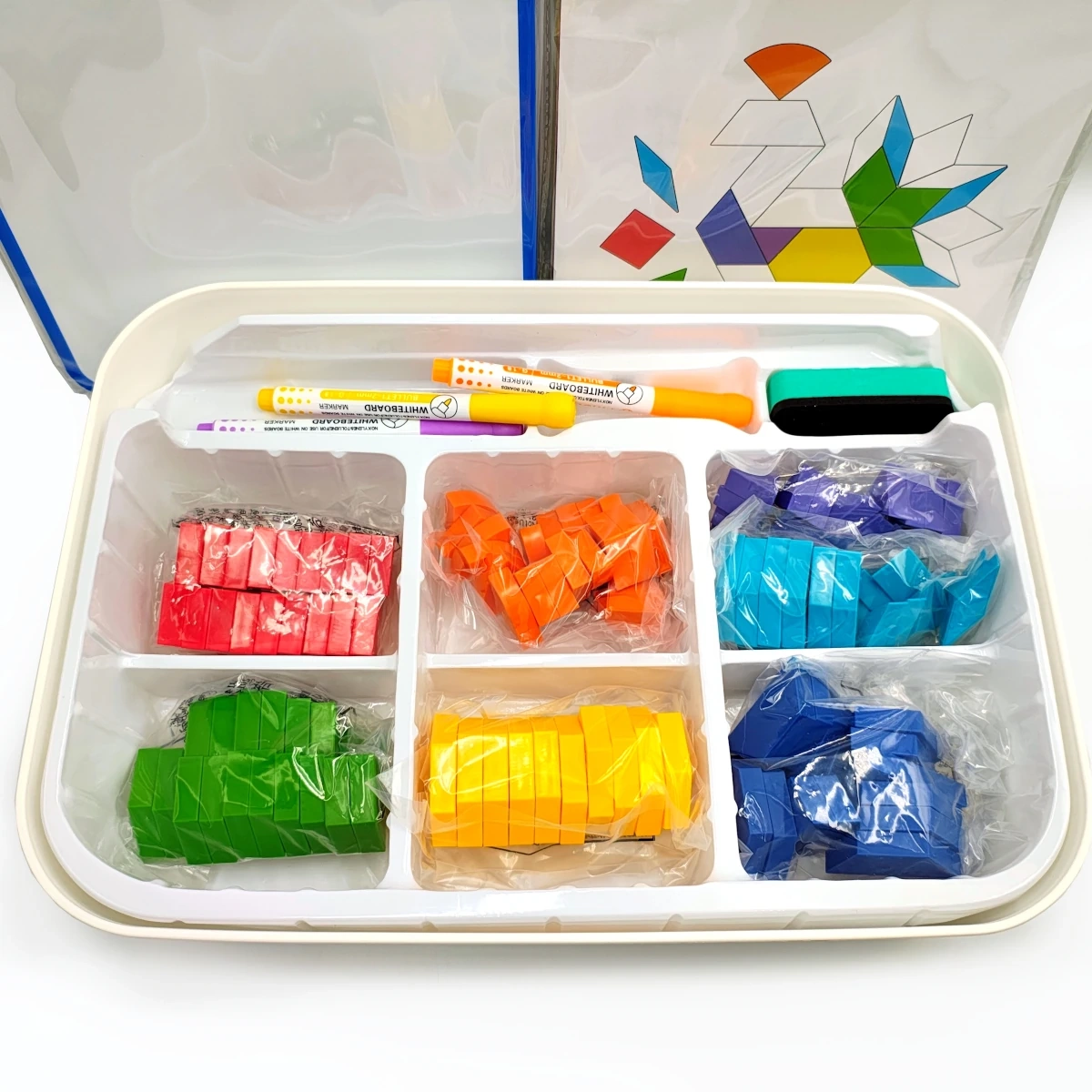 Magnetyczna mozaika klocki Tangram z tablicą - 252 el. + karty pracy - miniatura 2